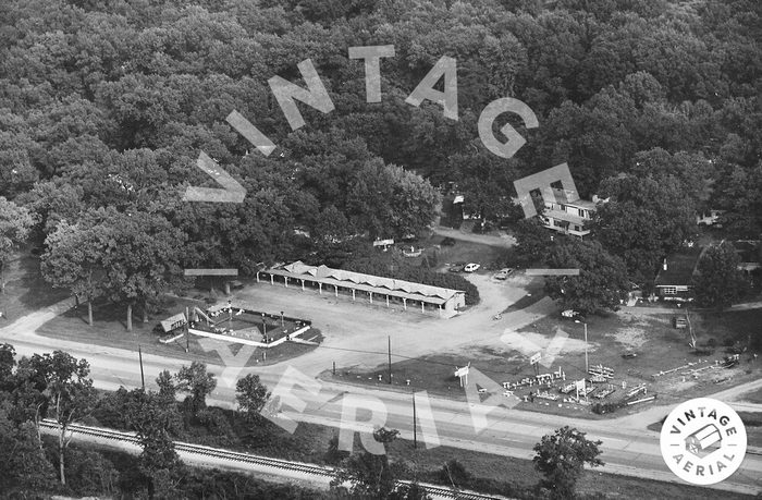 Judys Motel & Campground (Hilltop Motel) - 1982 Aerial